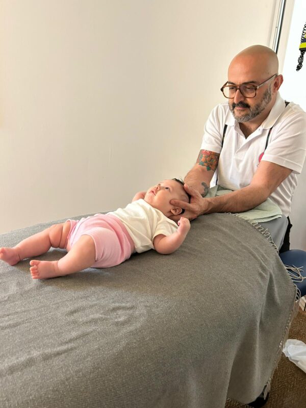 terapia craneosacral para bebés en Torremolinos